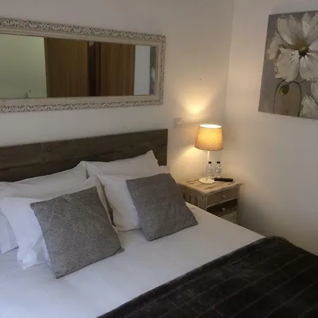 Affittacamere Casinha Do Rossio 3*